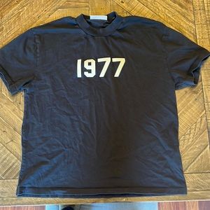 1977 Essentials Fear Of God Men’s T Shirt Size Large Navy Color